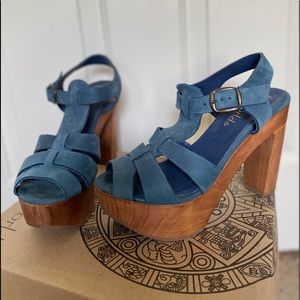 Five worlds by Cordani